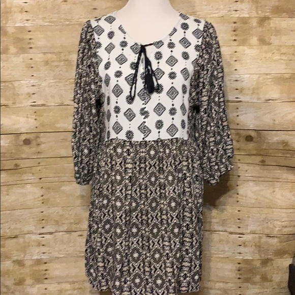 Dresses & Skirts - Boho black and white dress